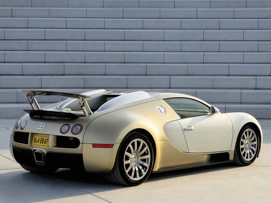  Bugatti Veyron 16.4 Gold Edition 2009 года  (фото 4 из 32)